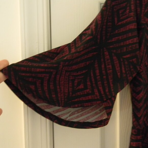 ava & grace Peplum Top Flair Sleeve Flowy Feminine Careerwear NWT - Picture 3 of 4